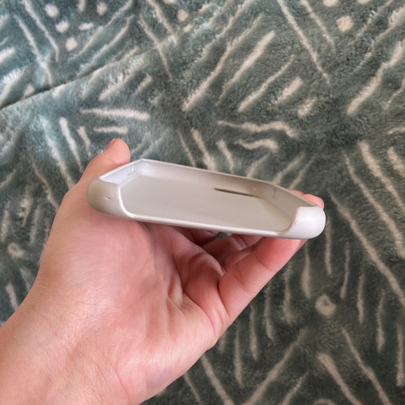 ✨3/$15✨iphone 11 silicone case - Picture 5 of 6